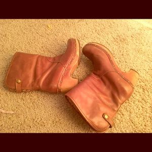 Ugg heeled booties size7